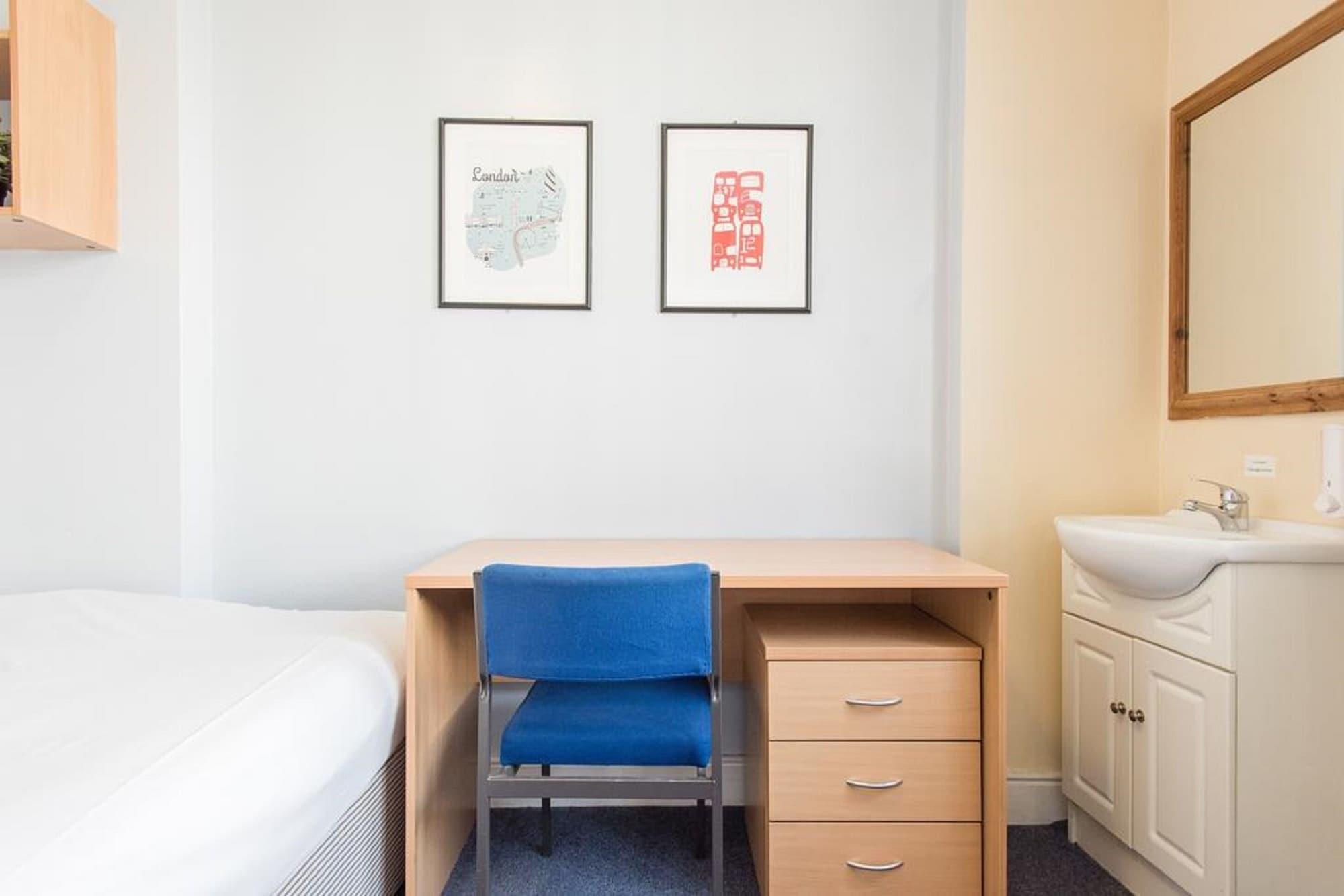 Continental Hostal Londres