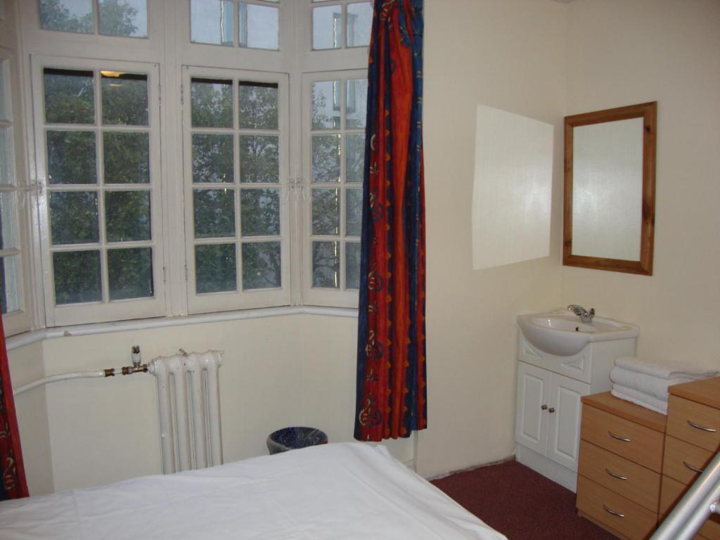 Continental Hostal