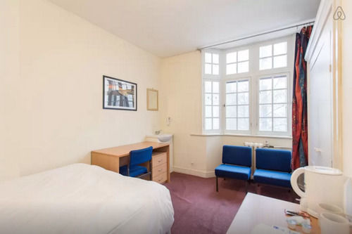 Continental Hostal *